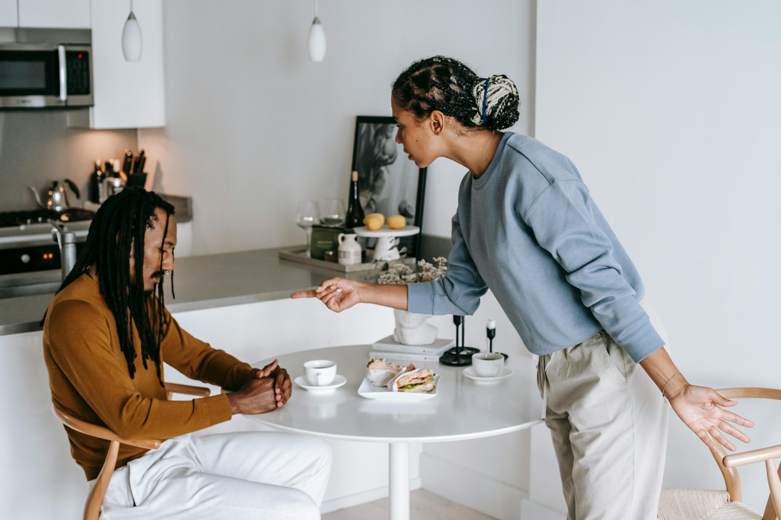 Ultimatum homme indécis relation couple